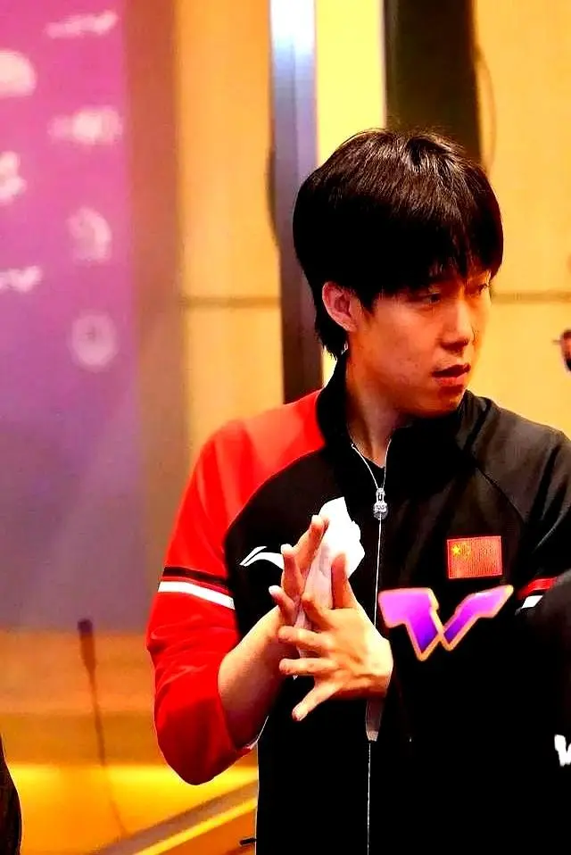 这哪是按手, amp